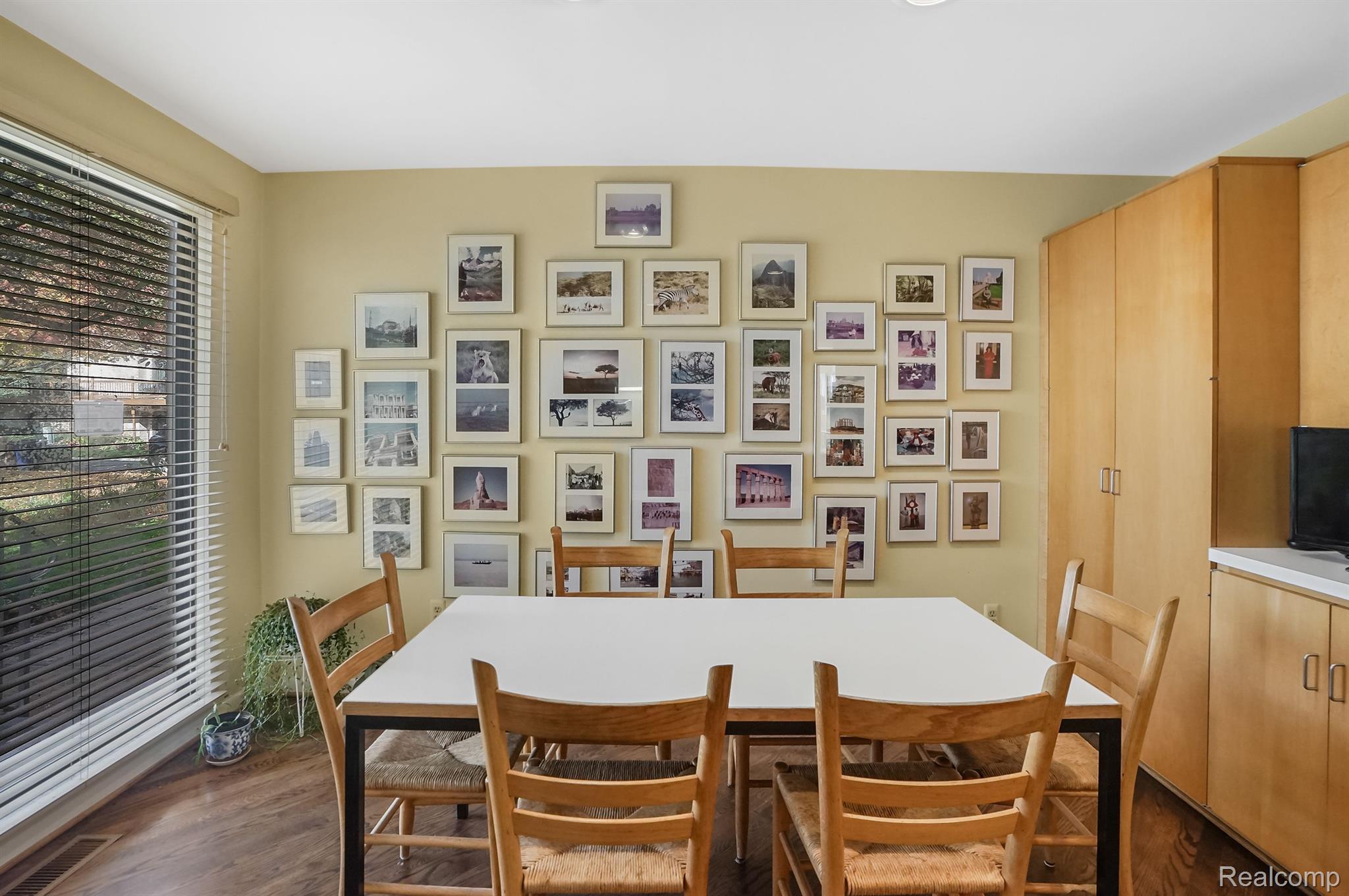 5112 Woodlands Trail