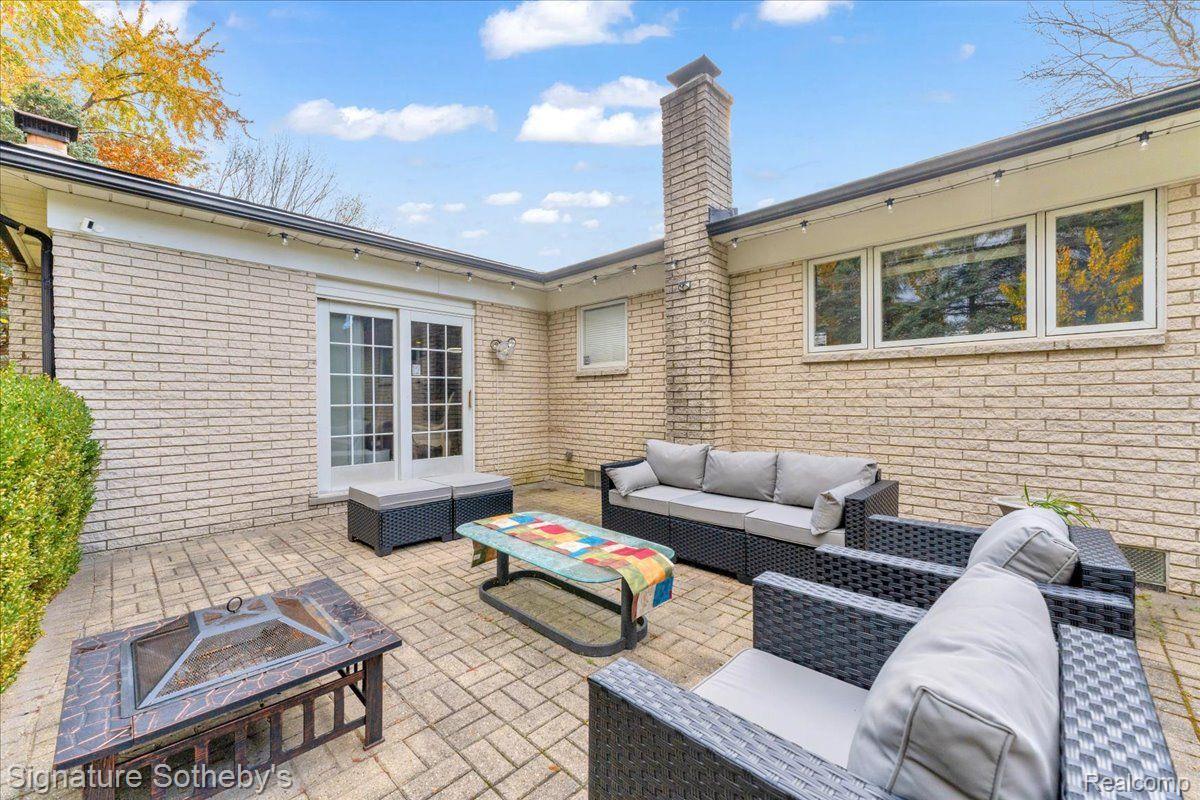 2631 Pearl Drive