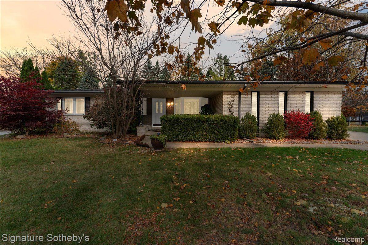 2631 Pearl Drive
