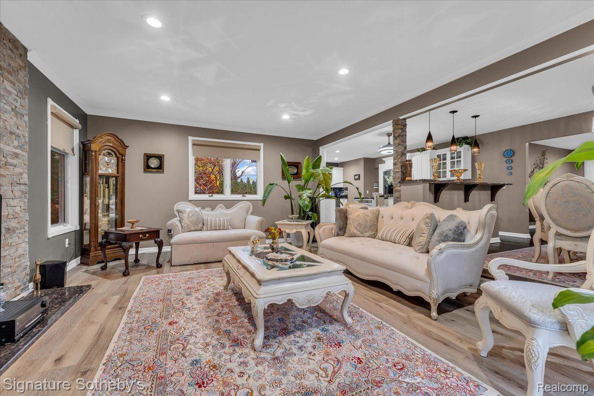 2631 Pearl Drive