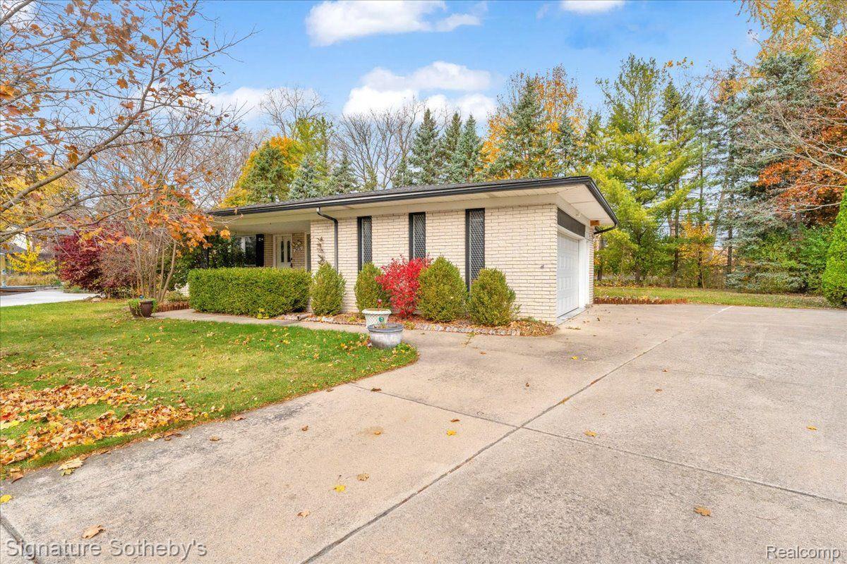 2631 Pearl Drive