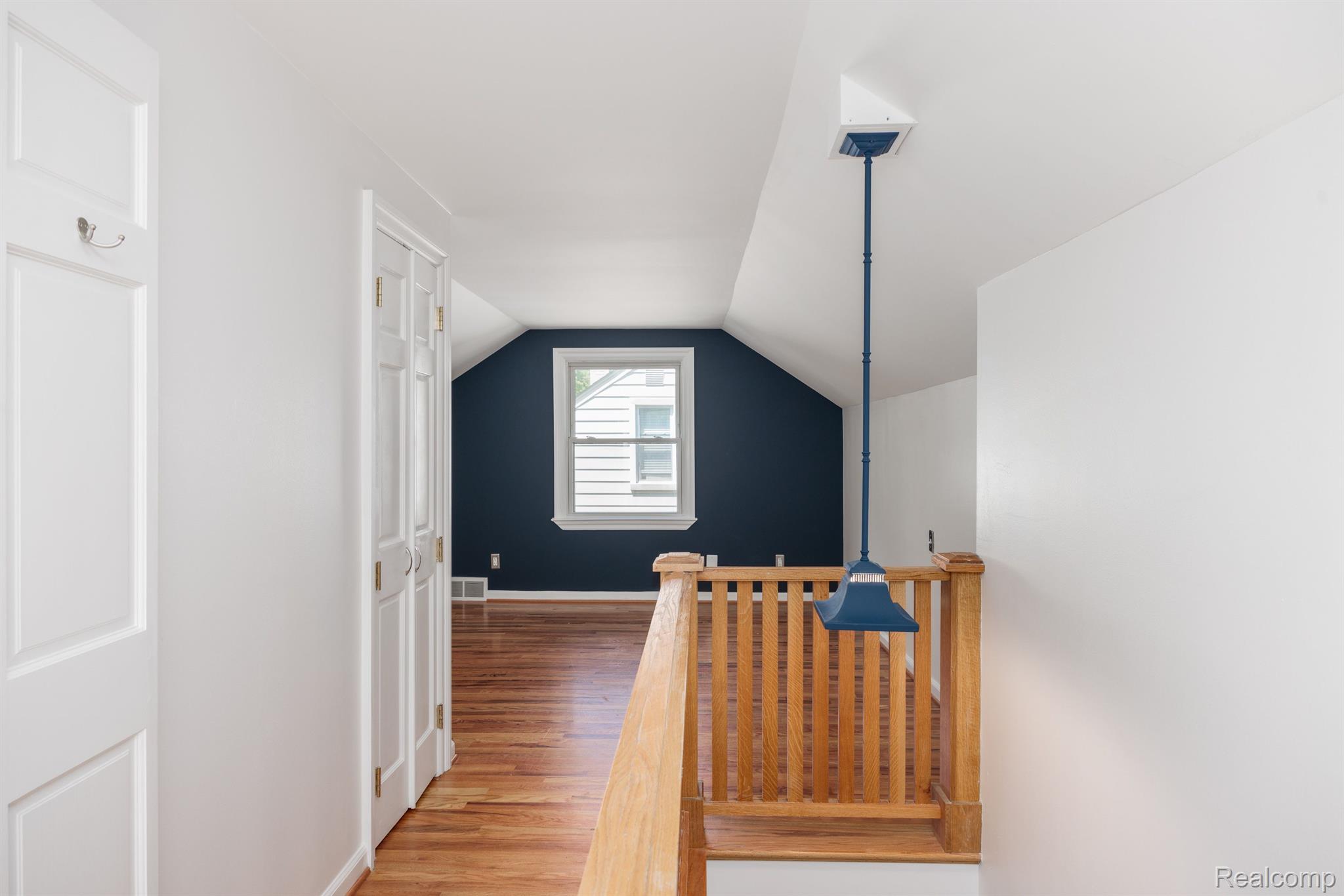 571 BIRD Avenue