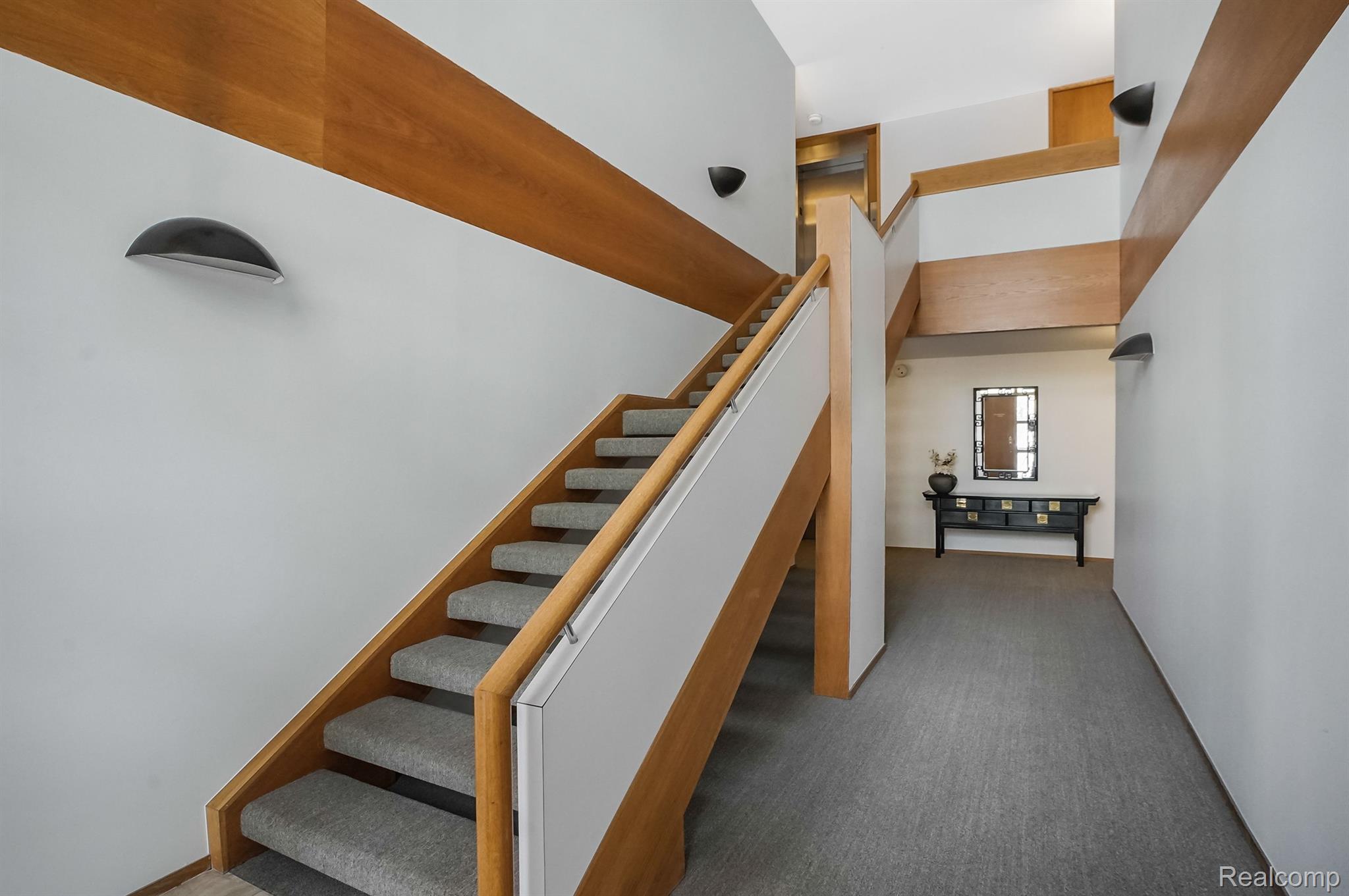 105 Barden Court 32