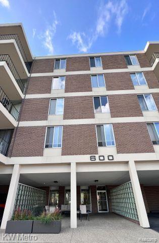 600 W BROWN Street 303