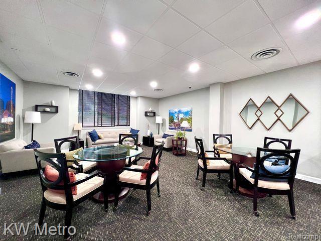 600 W BROWN Street 303
