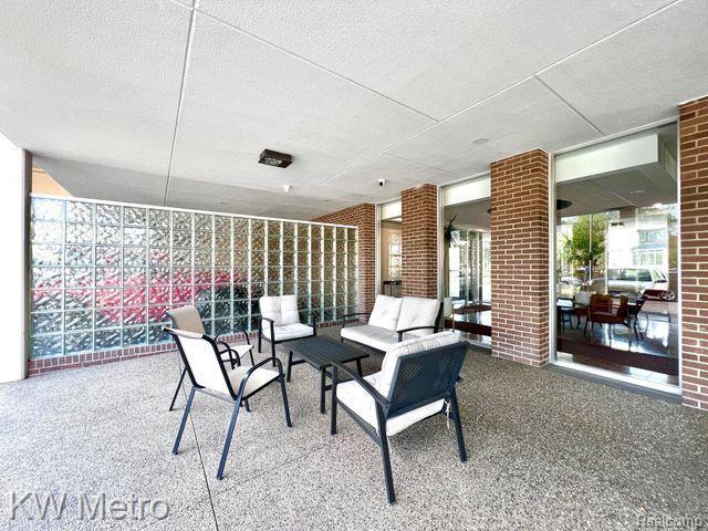 600 W BROWN Street 303