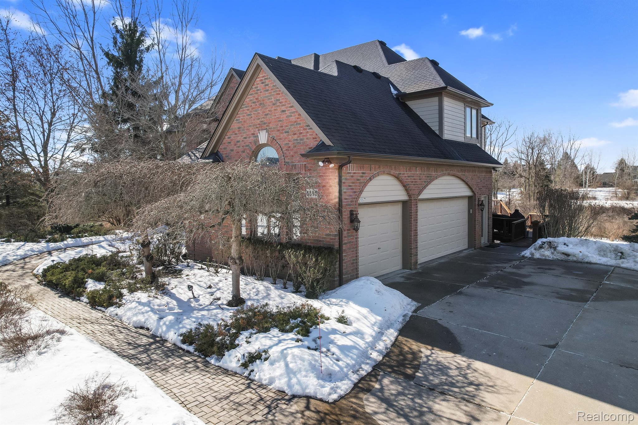 3890 Mountain Laurel Boulevard