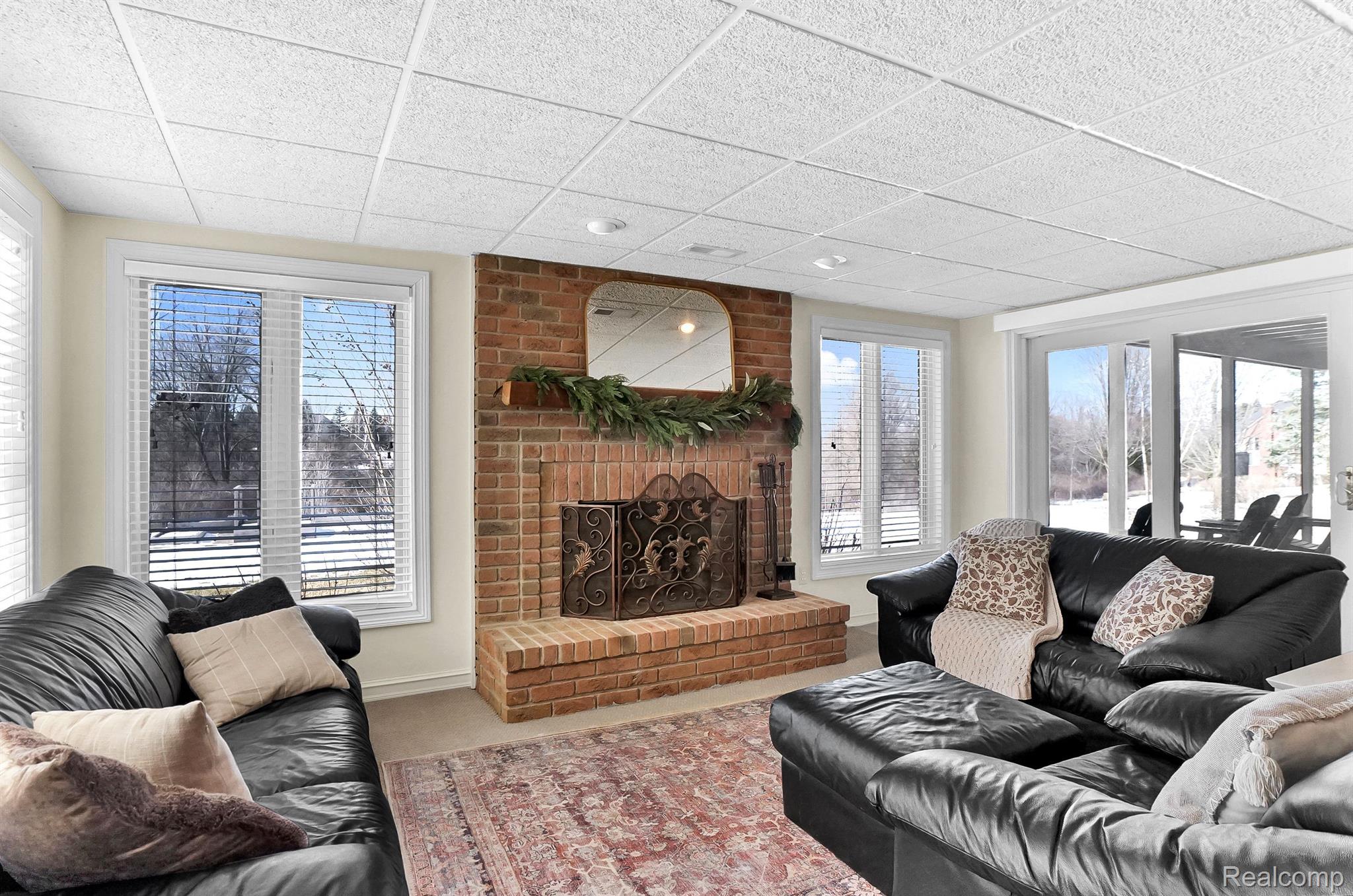 3890 Mountain Laurel Boulevard