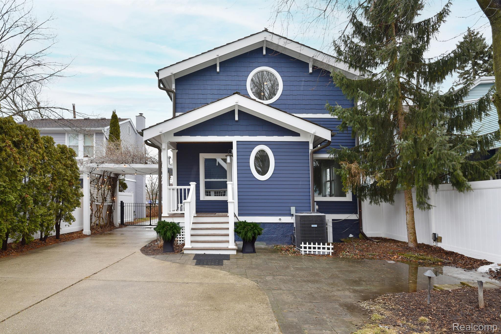 1236 EDGEWOOD Road