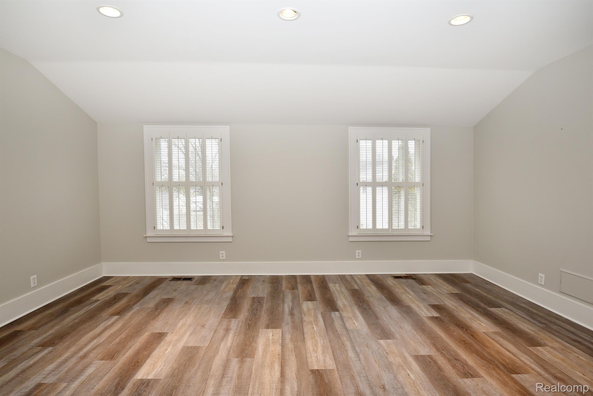 1236 EDGEWOOD Road
