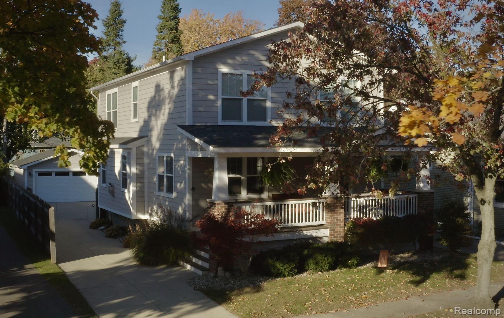 812 FLORENCE Avenue
