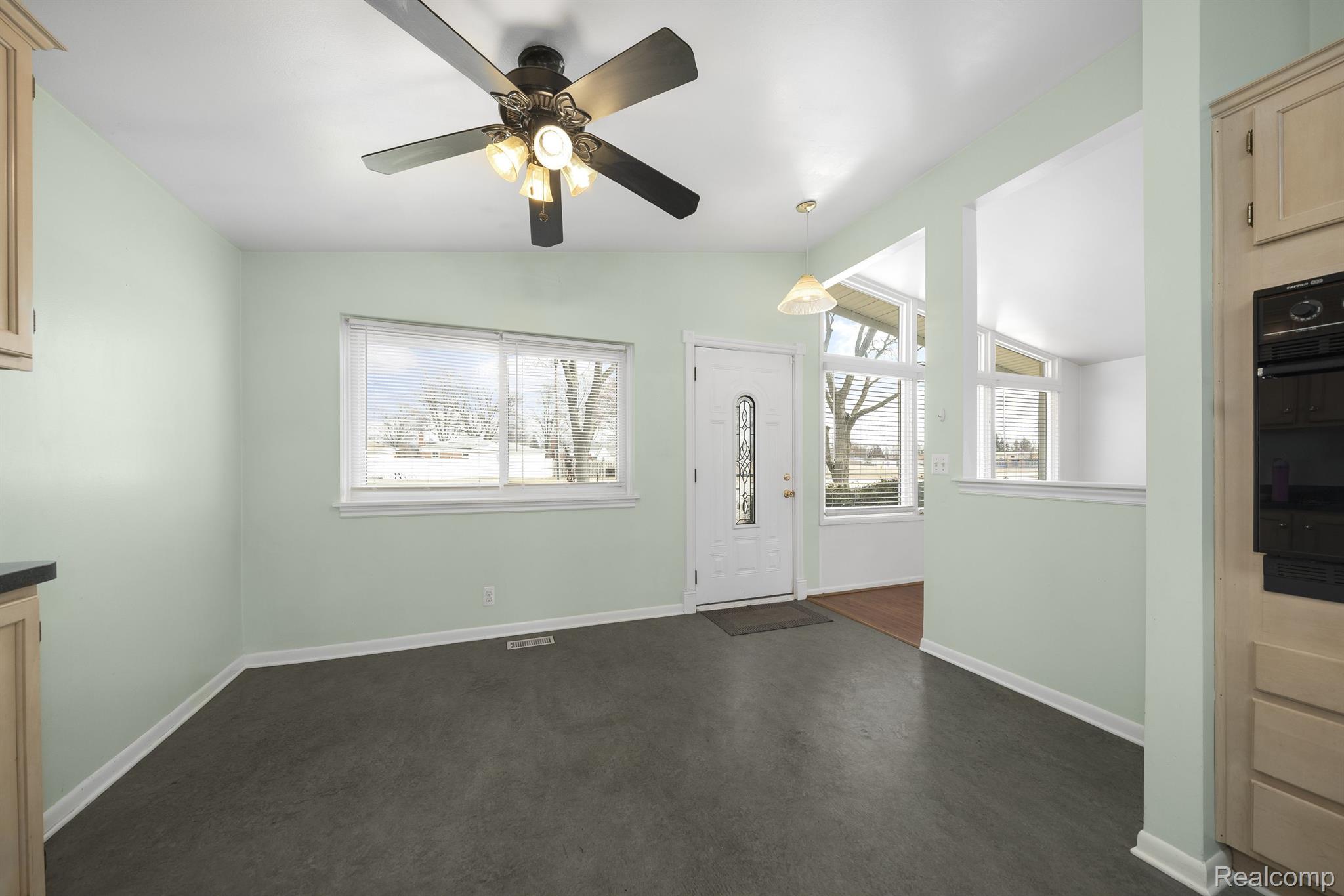 2907 N Campbell Road