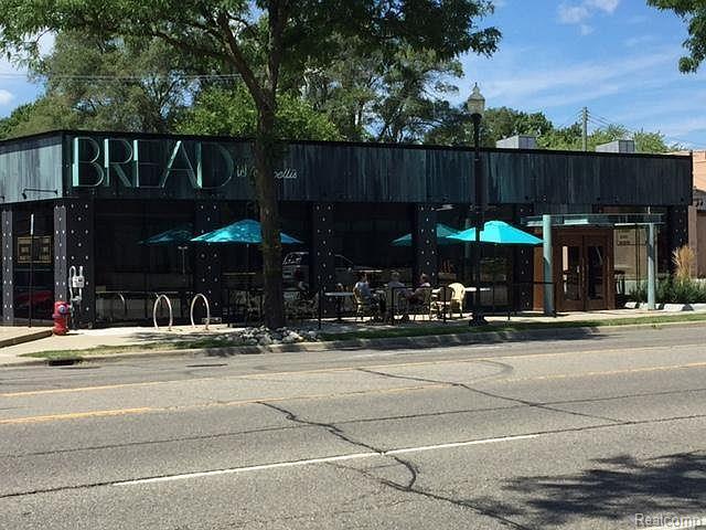 922 N Main Street 212