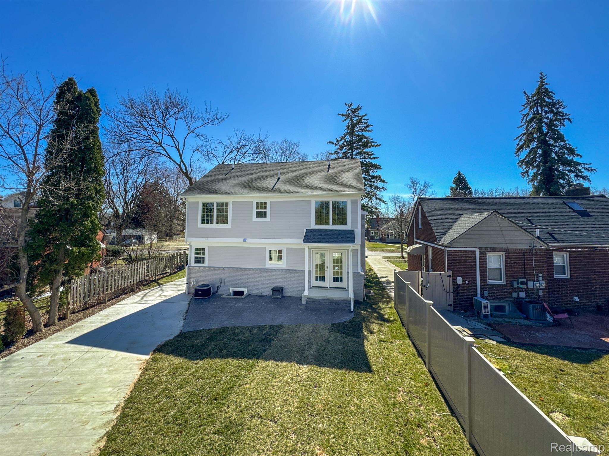 1626 TAUNTON Road