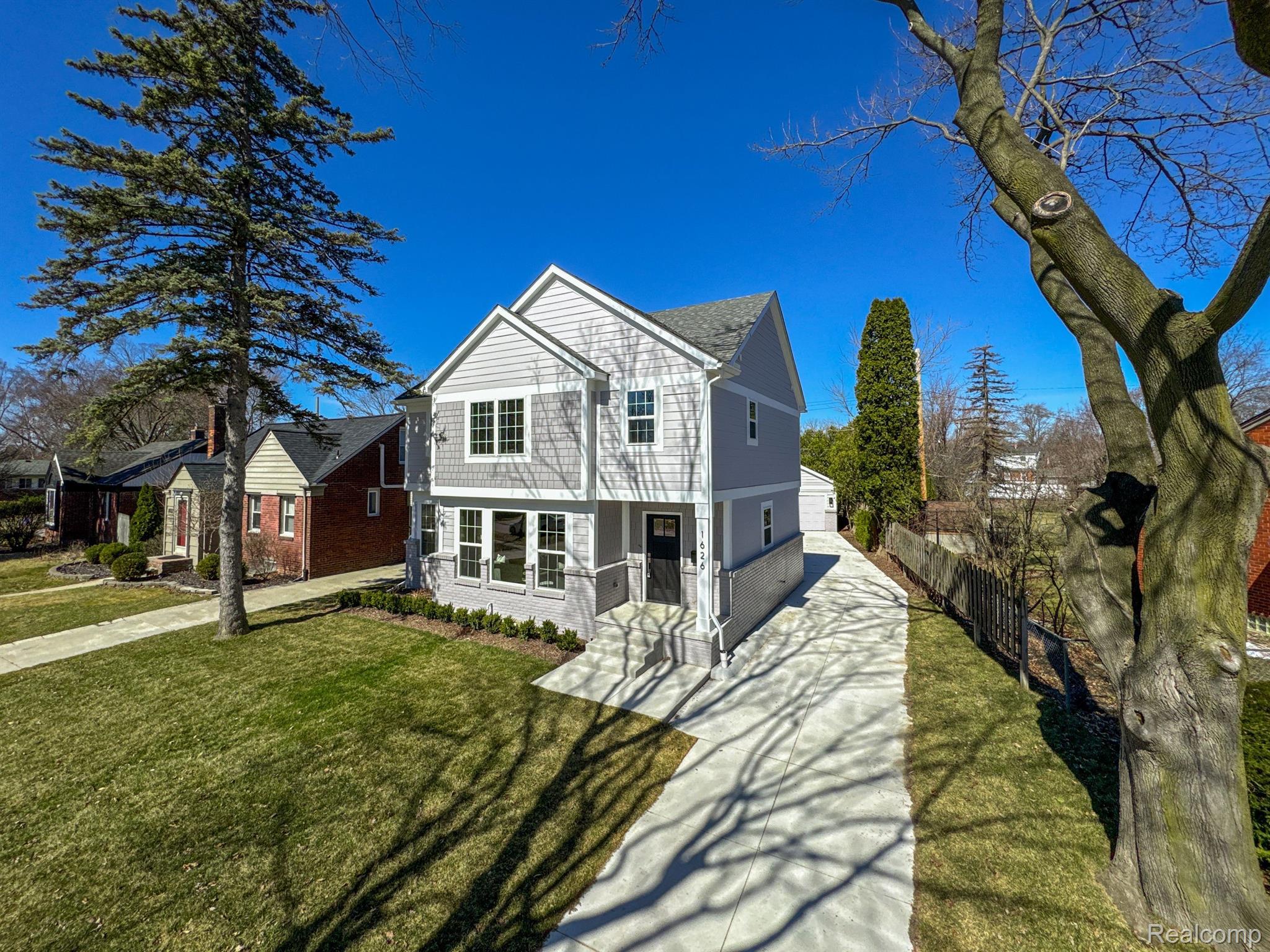 1626 TAUNTON Road