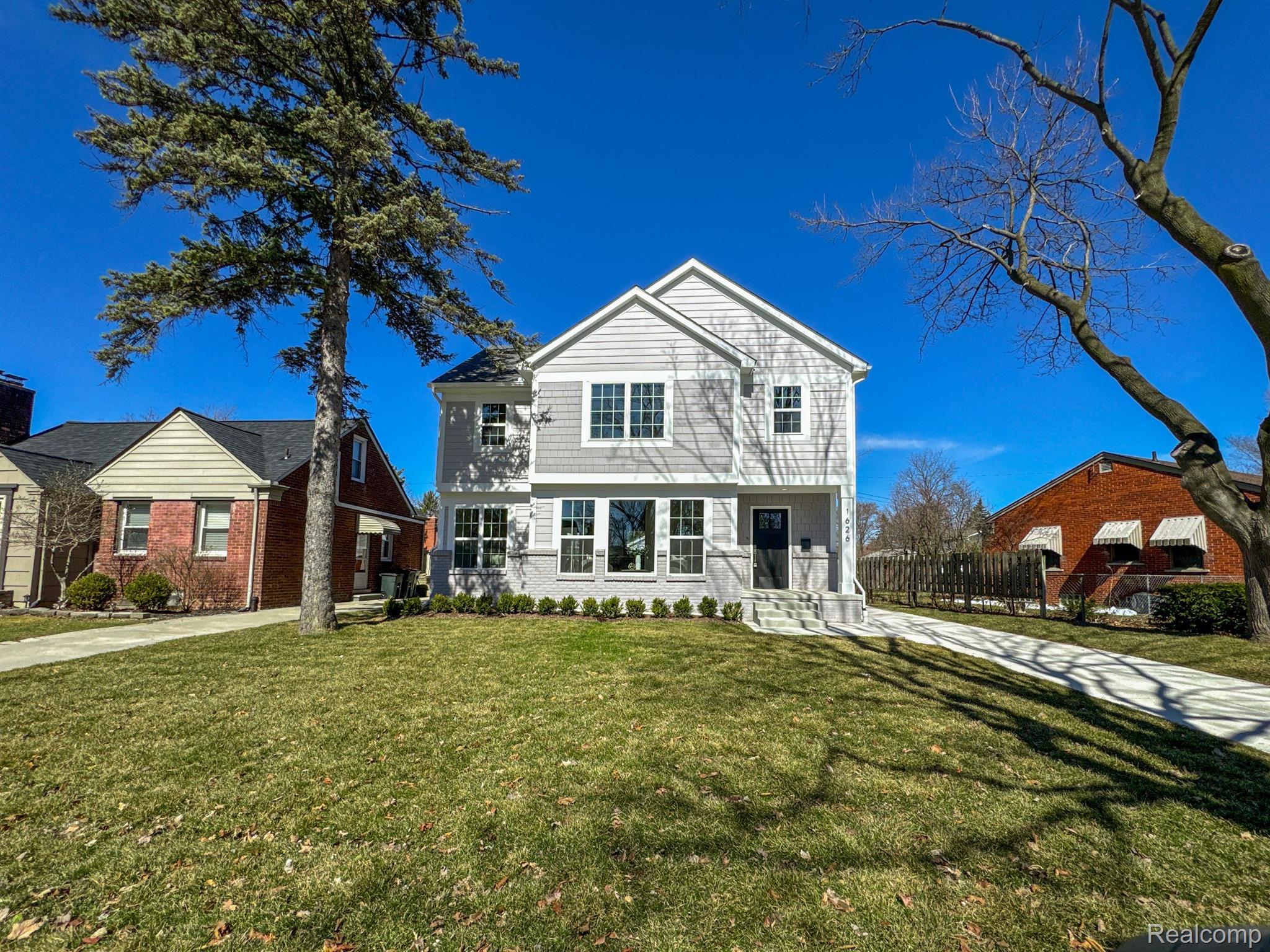 1626 TAUNTON Road