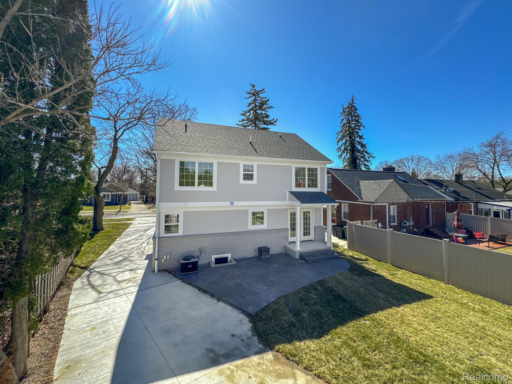 1626 TAUNTON Road