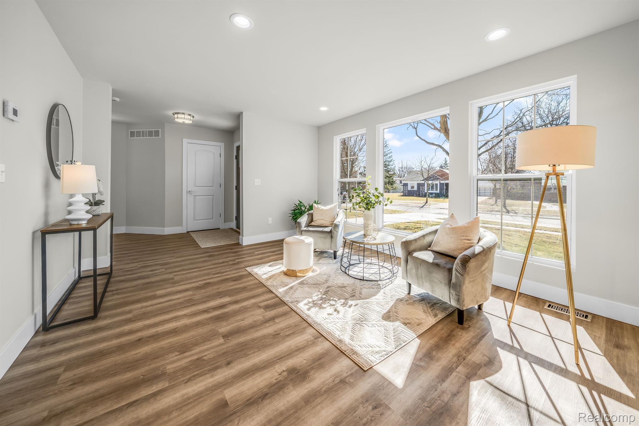 1626 TAUNTON Road