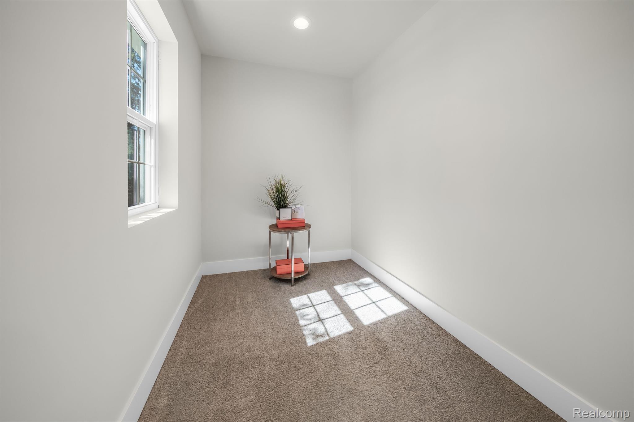 1626 TAUNTON Road
