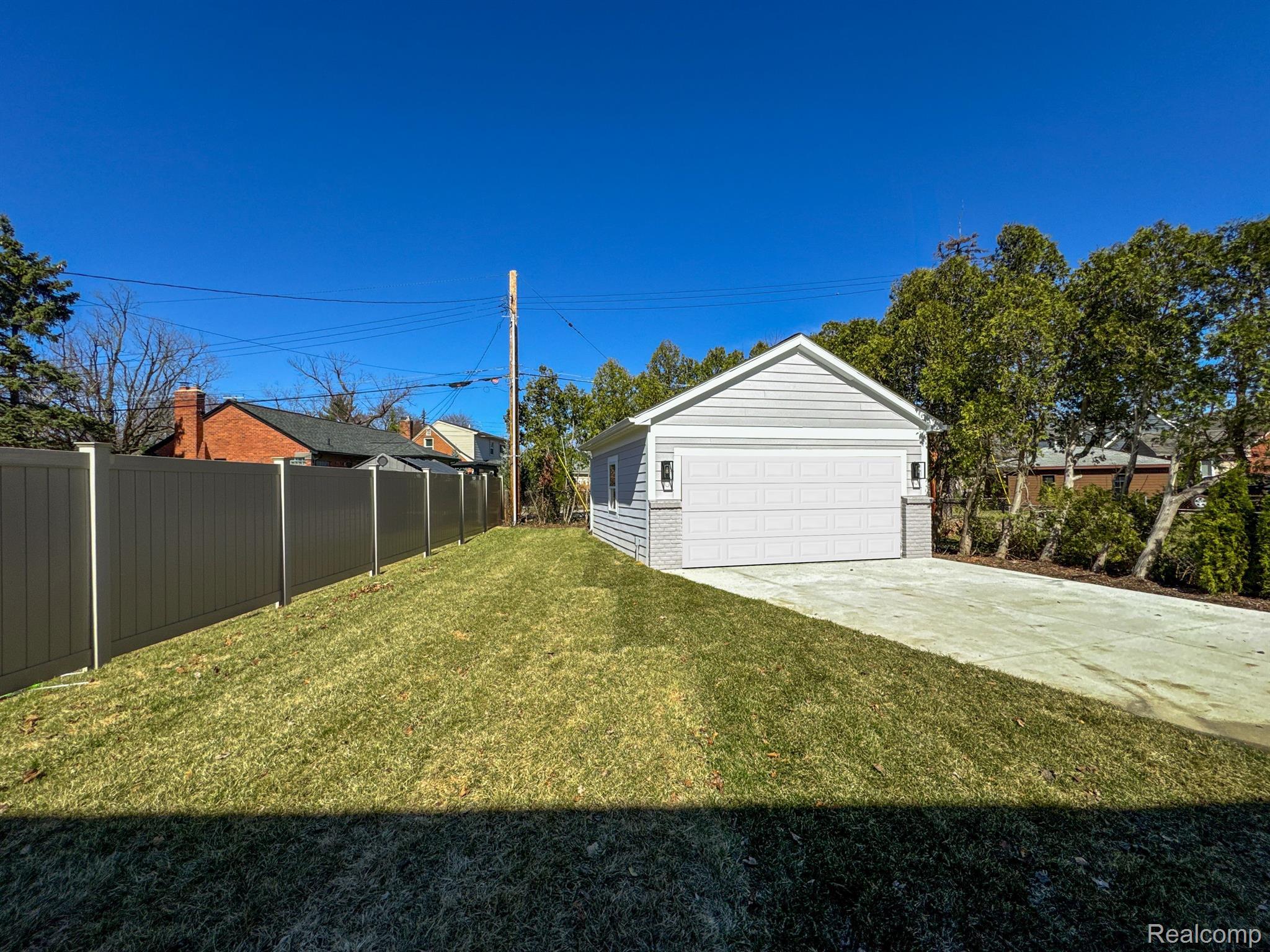 1626 TAUNTON Road