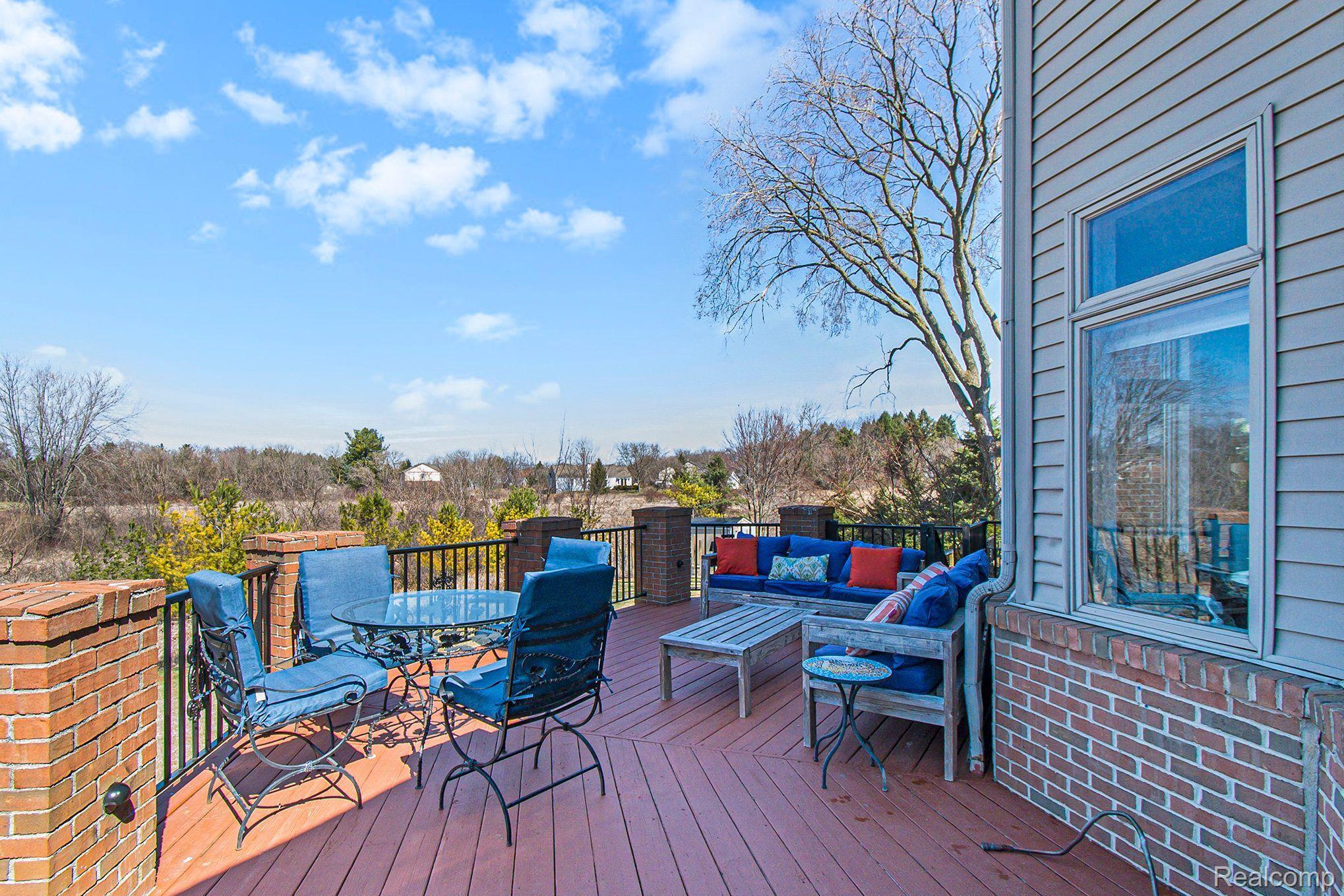 490 Hunters Crest Drive