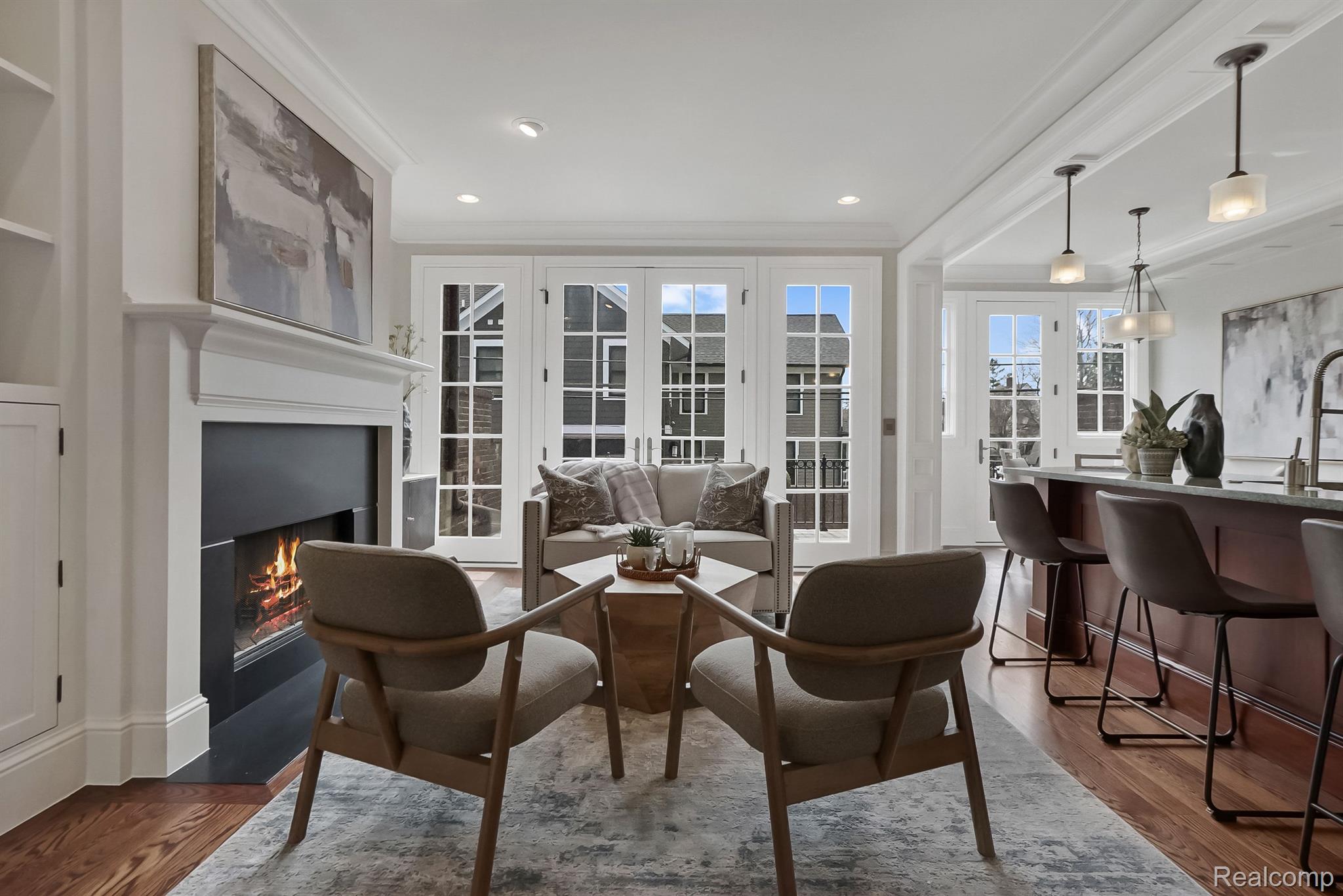 287 W BROWN Street