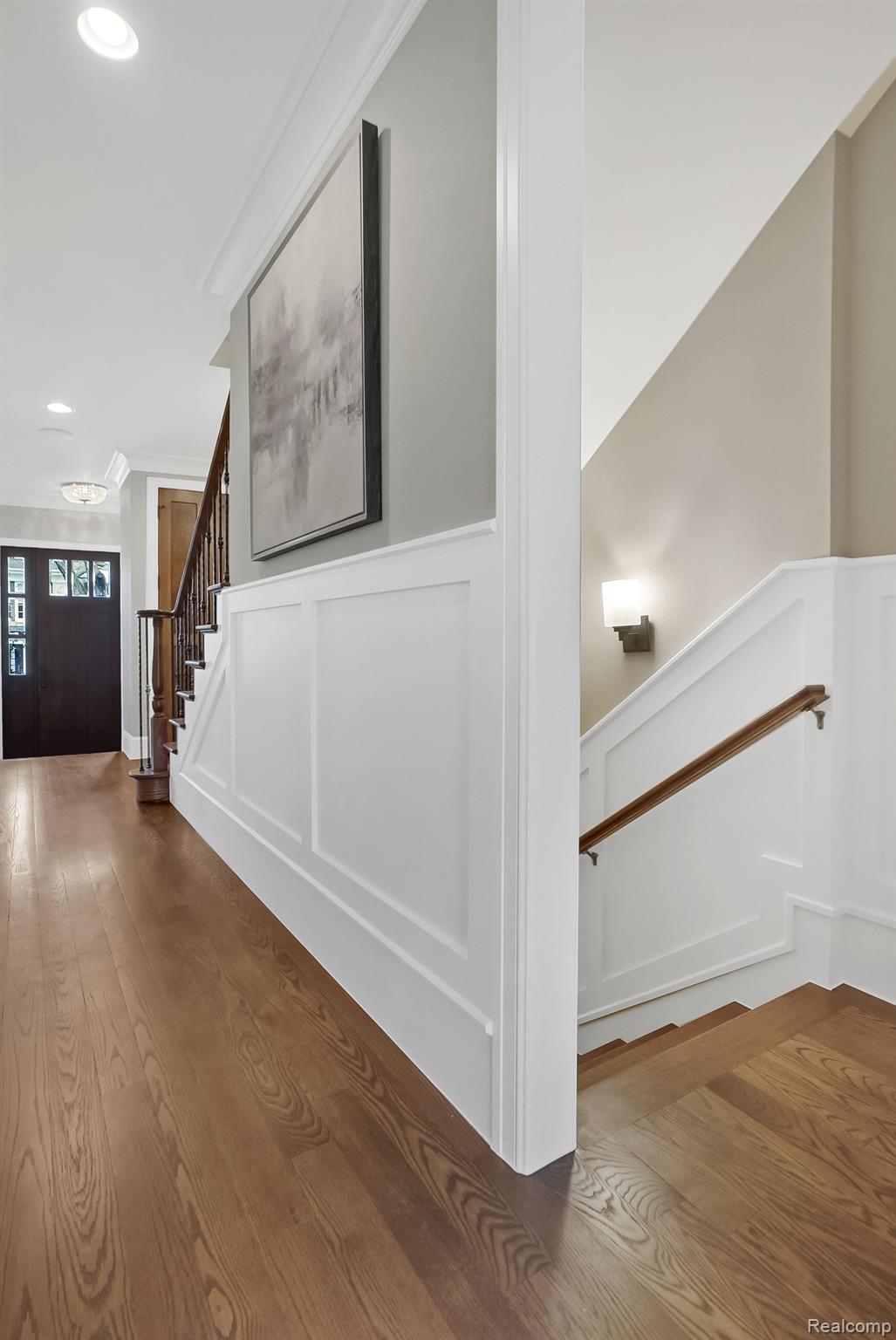 287 W BROWN Street