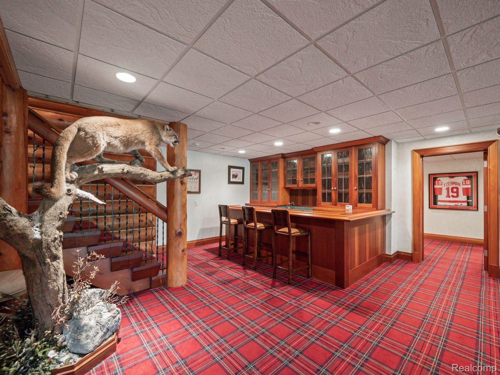 5600 GARDNER Road