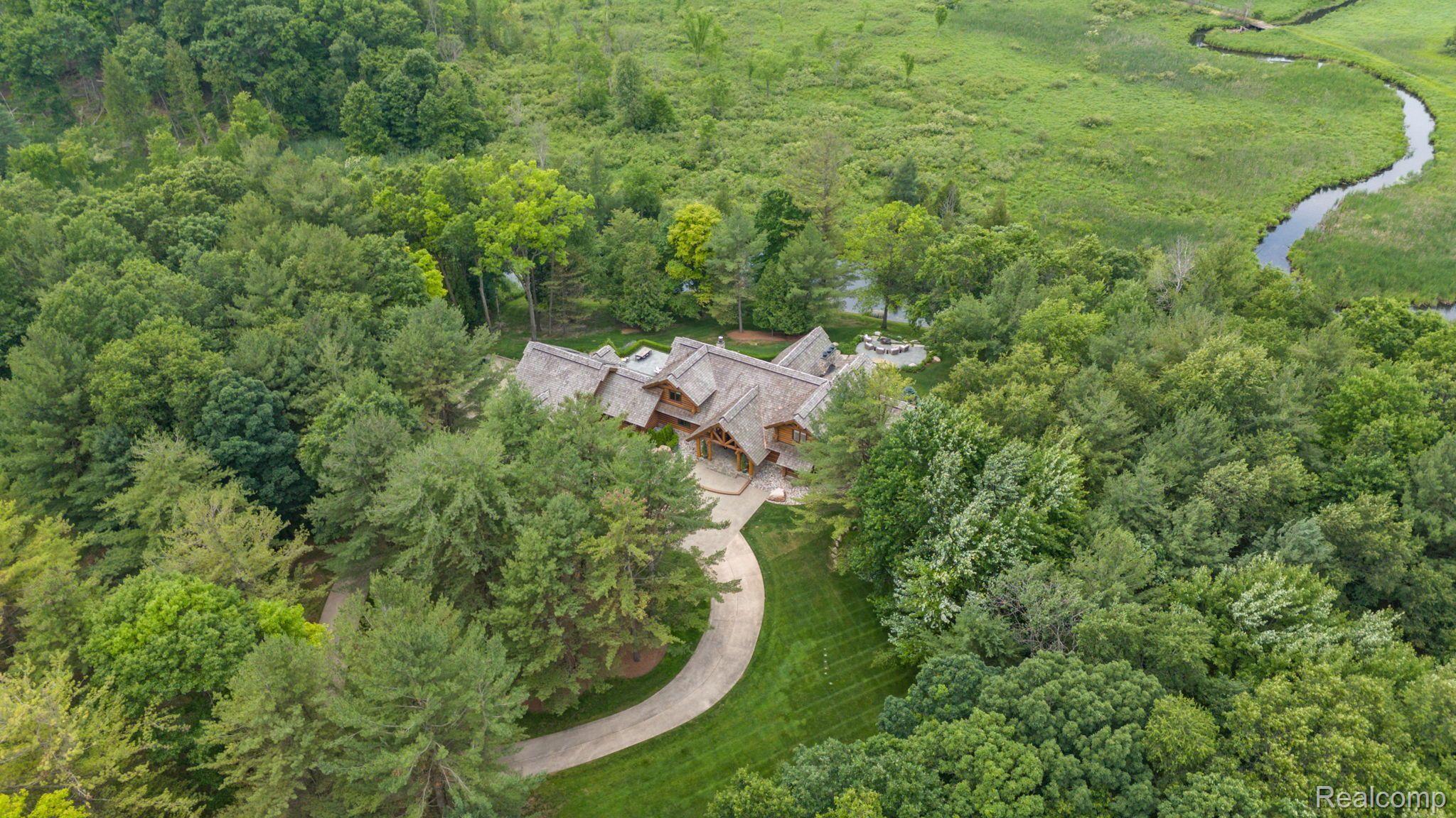 5600 GARDNER Road