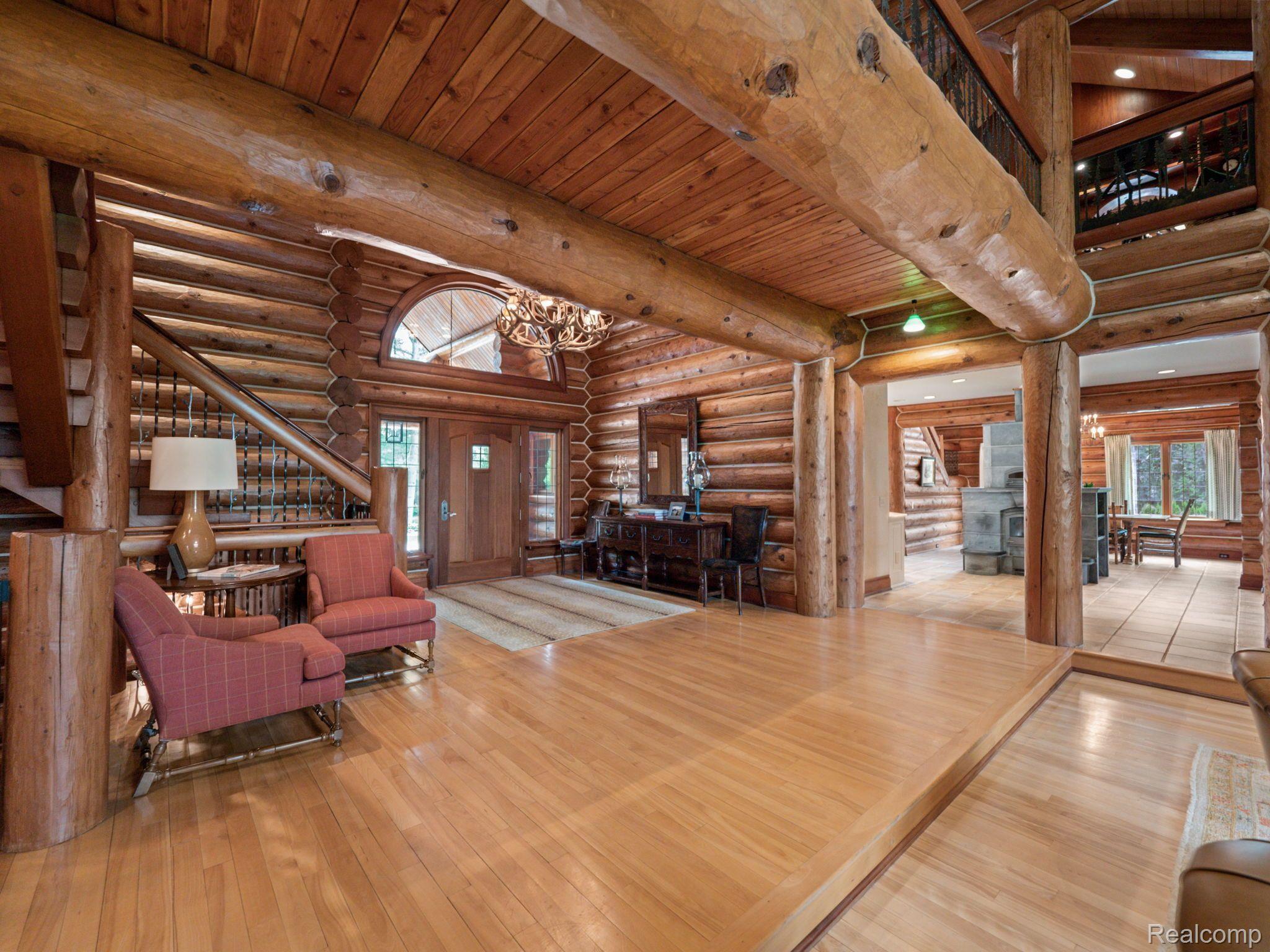 5600 GARDNER Road