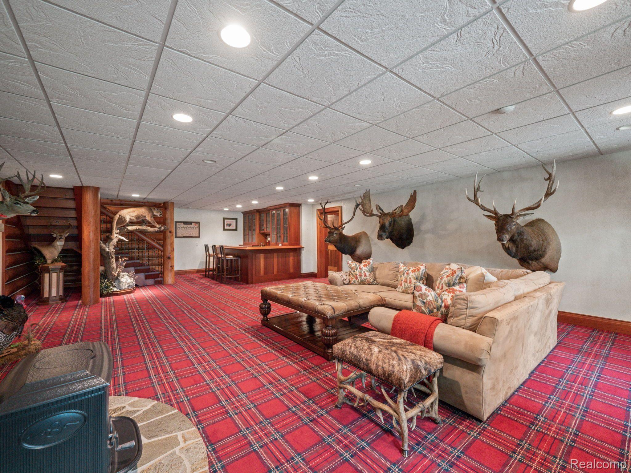 5600 GARDNER Road