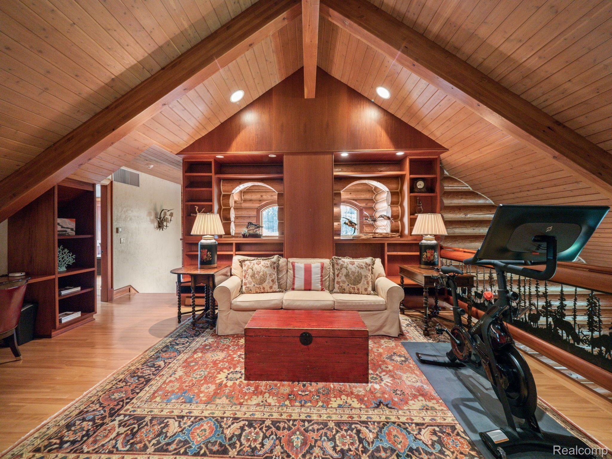 5600 GARDNER Road