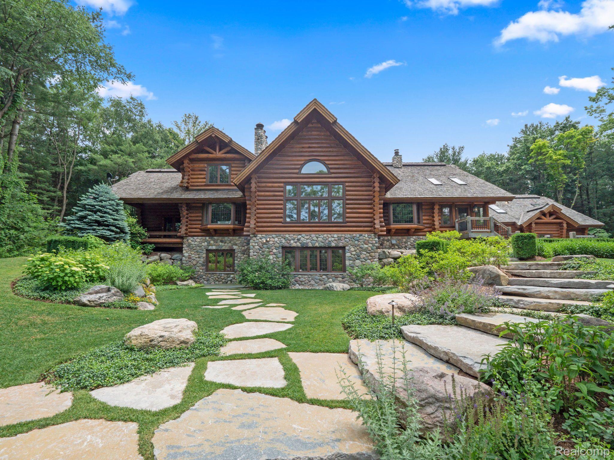 5600 GARDNER Road