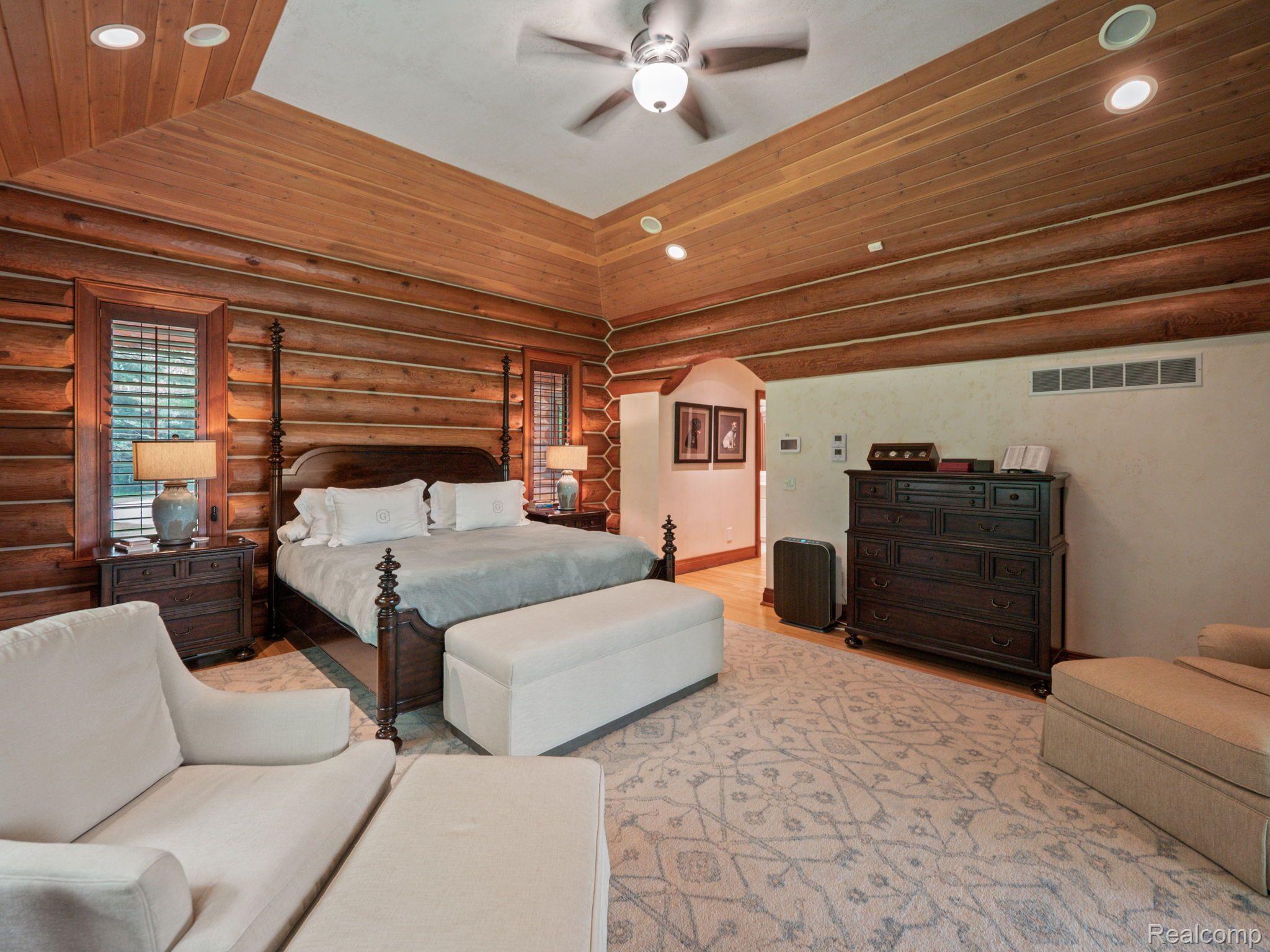 5600 GARDNER Road