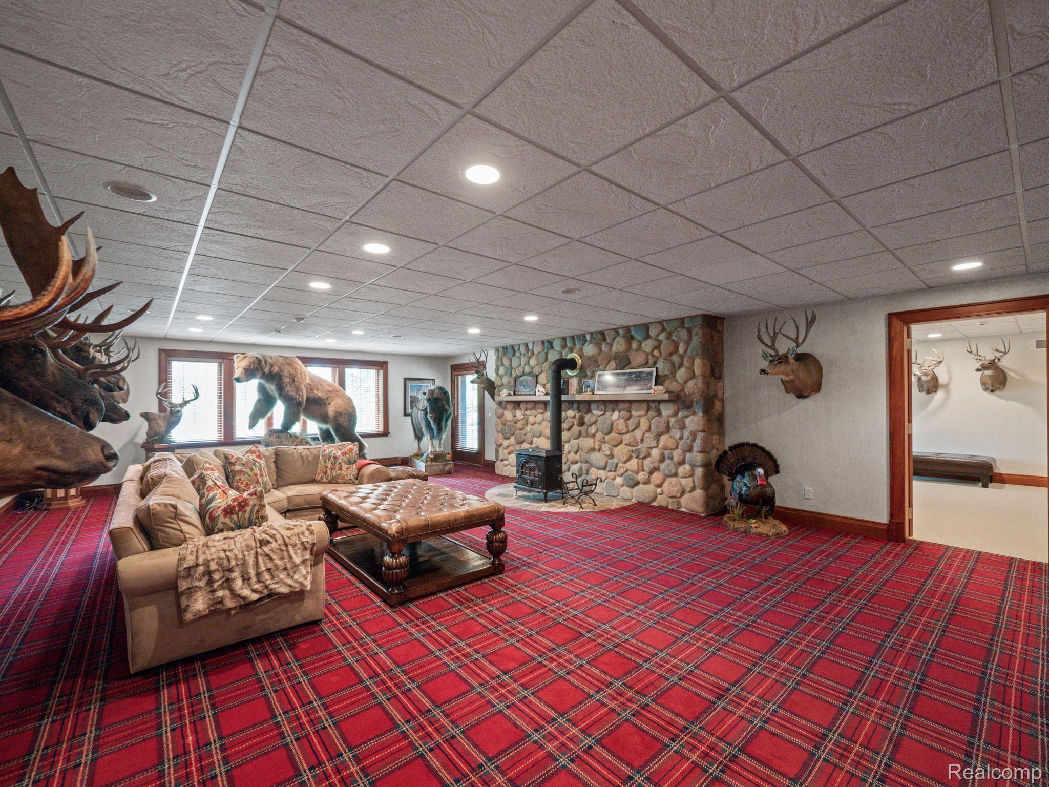 5600 GARDNER Road
