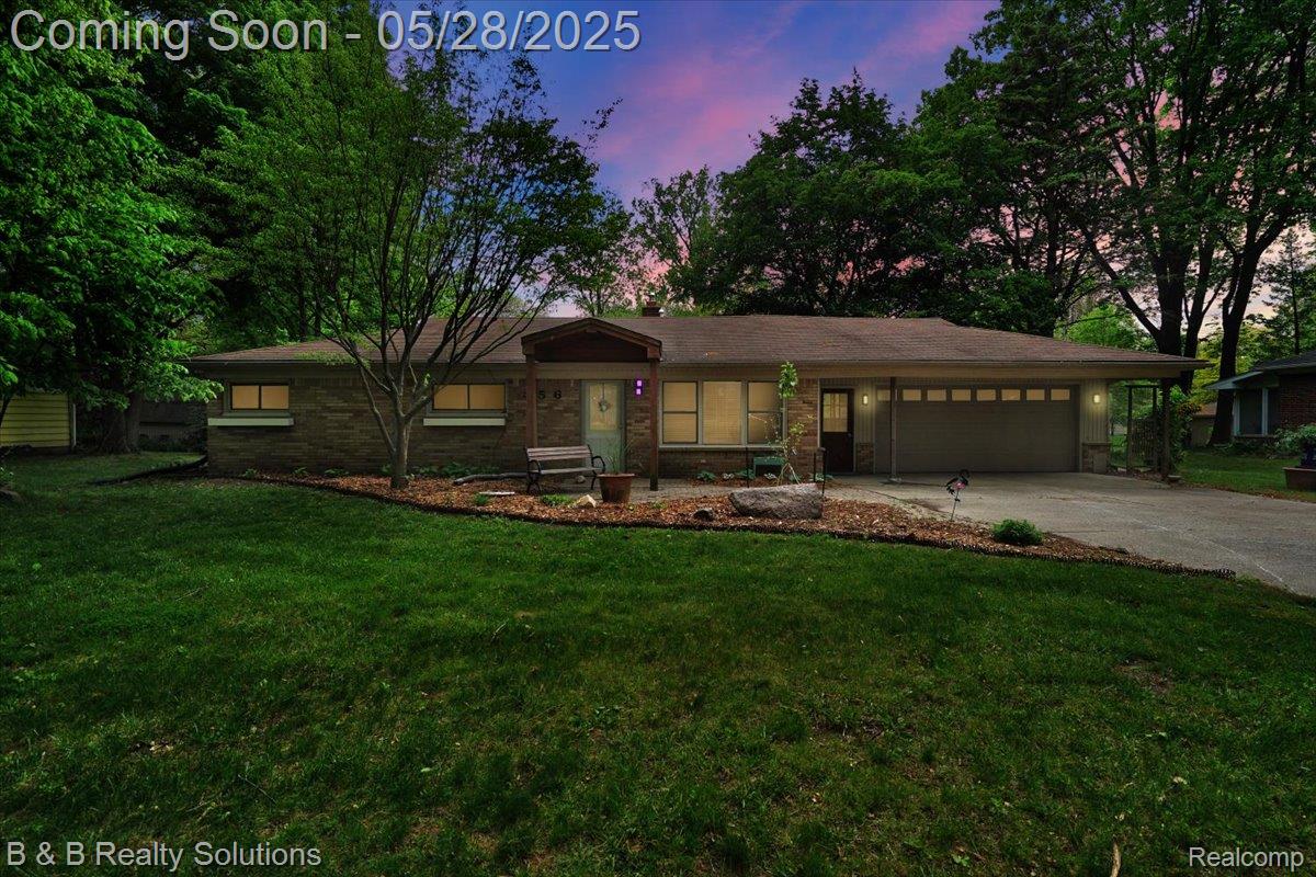 456 E Hurst Drive