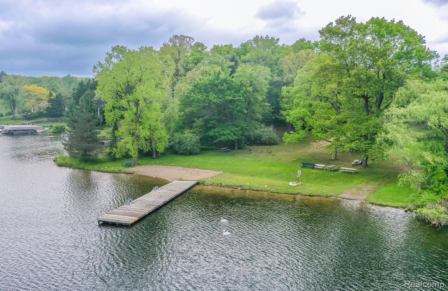 63 Lakeview Drive