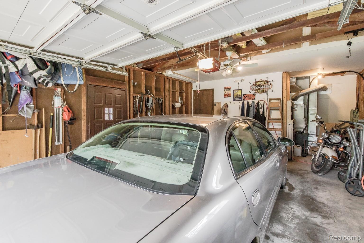 63 Lakeview Drive