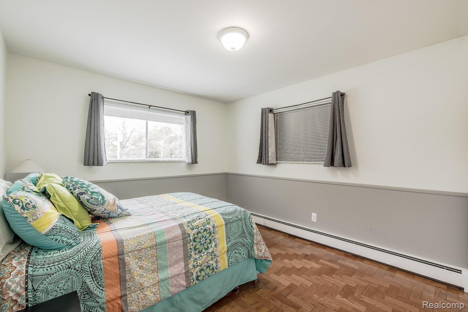 63 Lakeview Drive