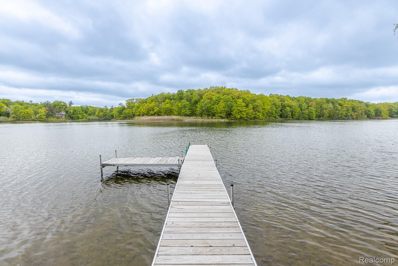 63 Lakeview Drive