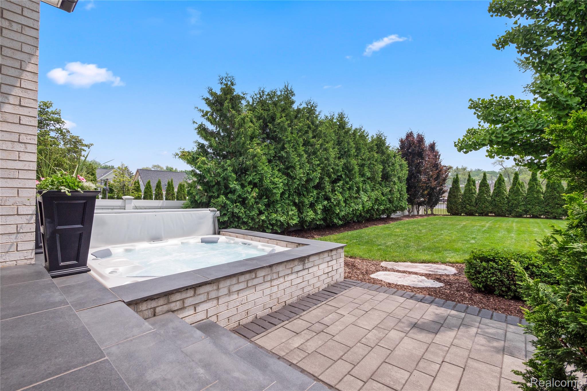 933 N Sherman Drive