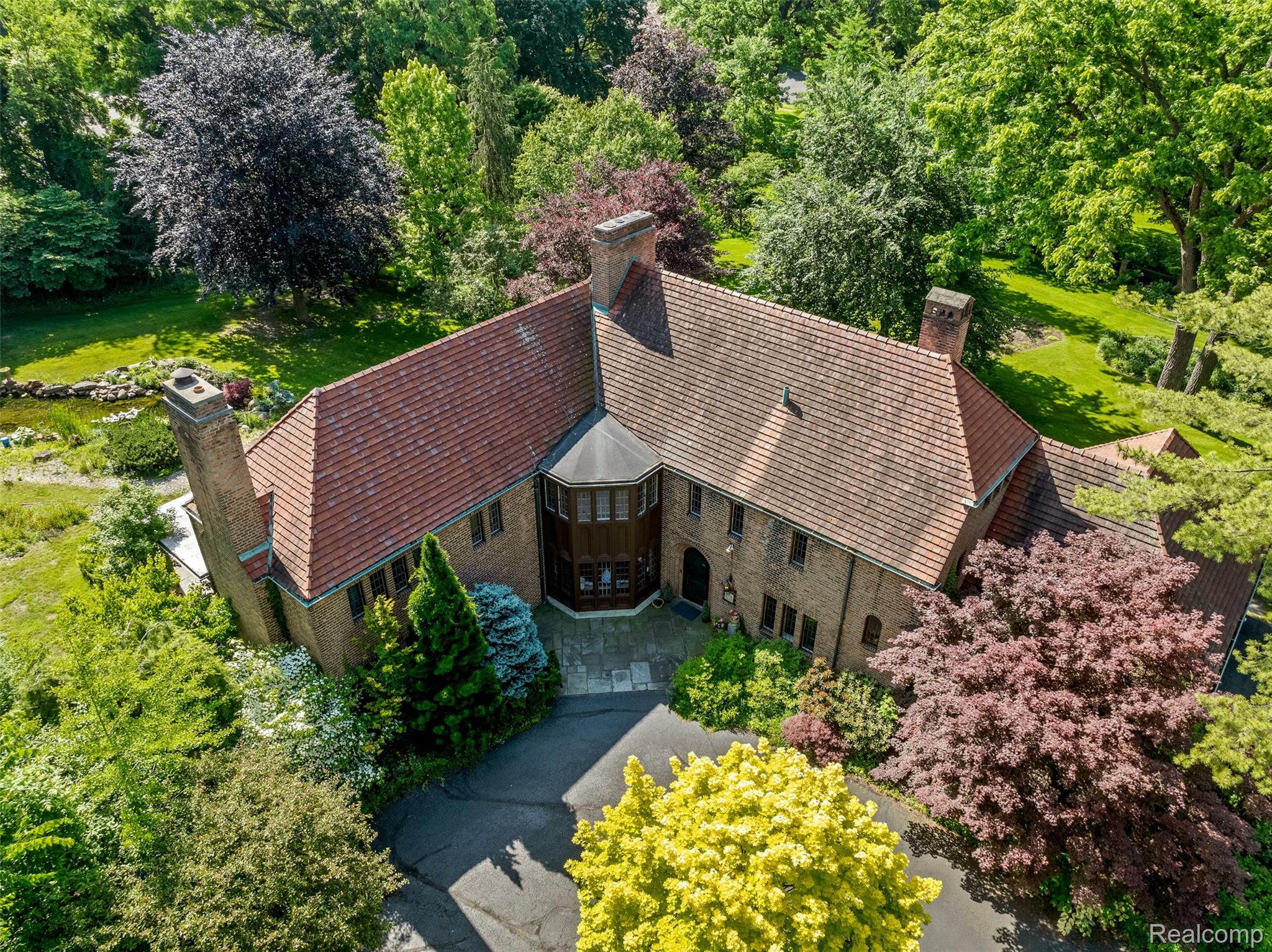 460 Goodhue Road