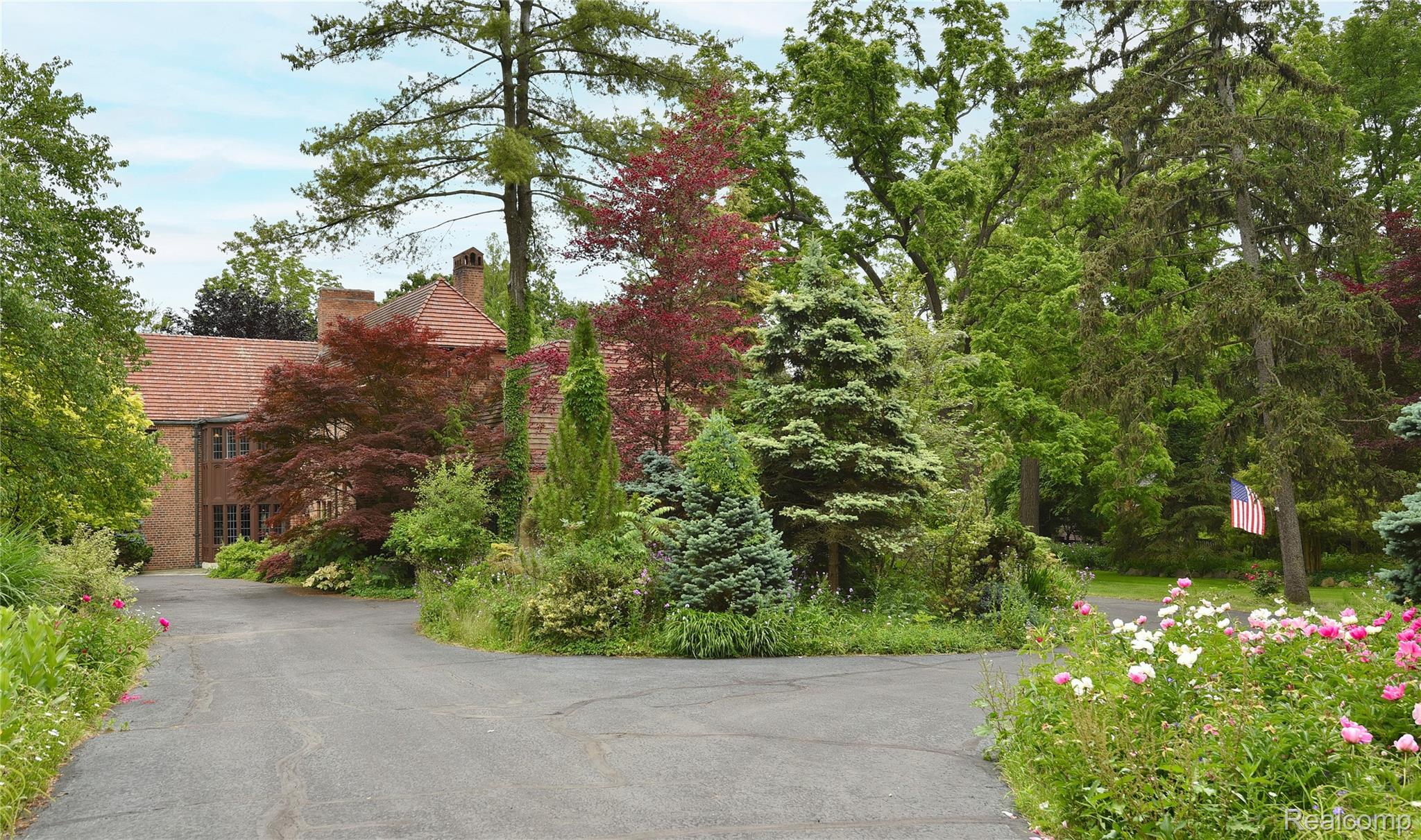 460 Goodhue Road