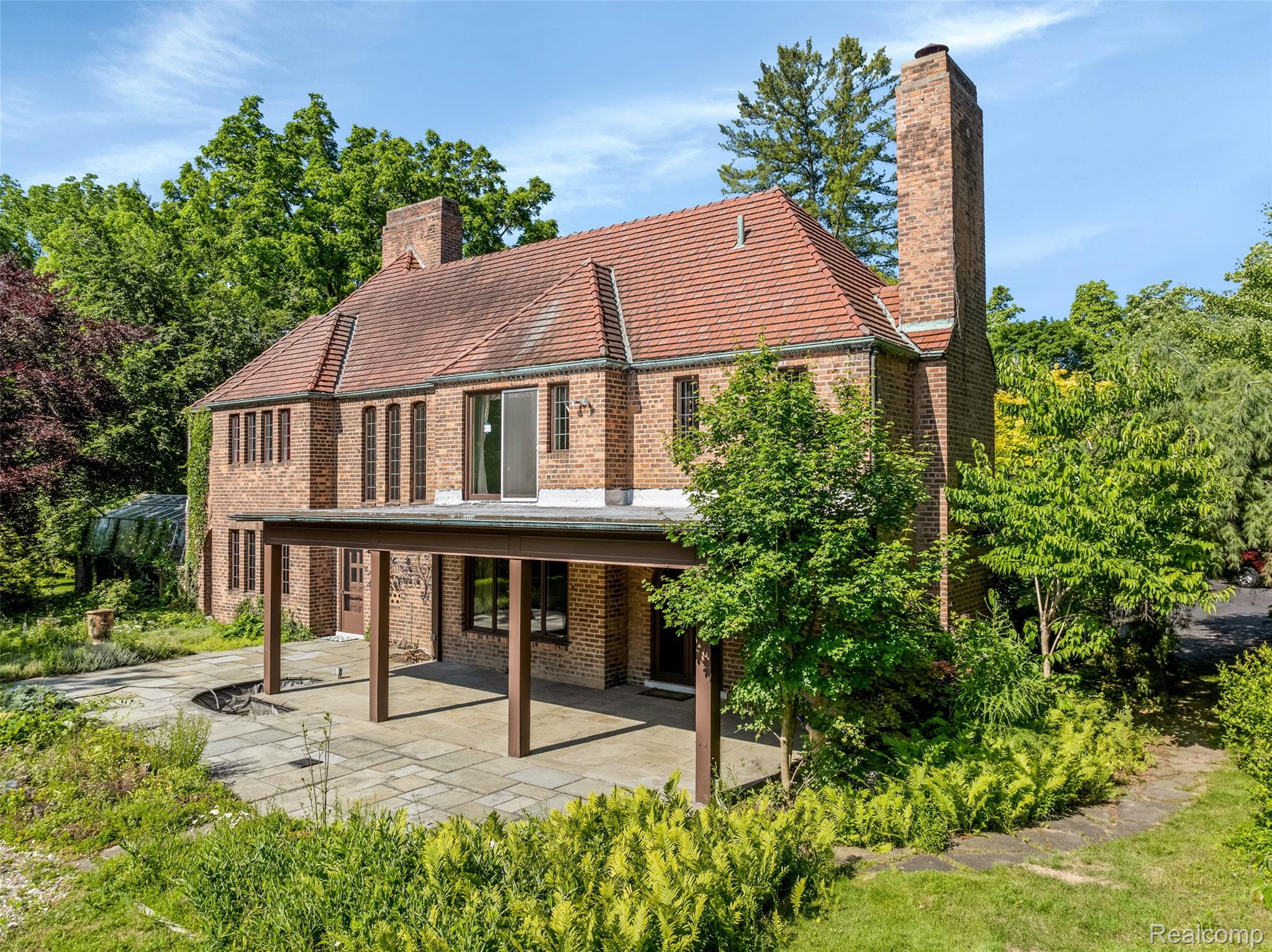 460 Goodhue Road