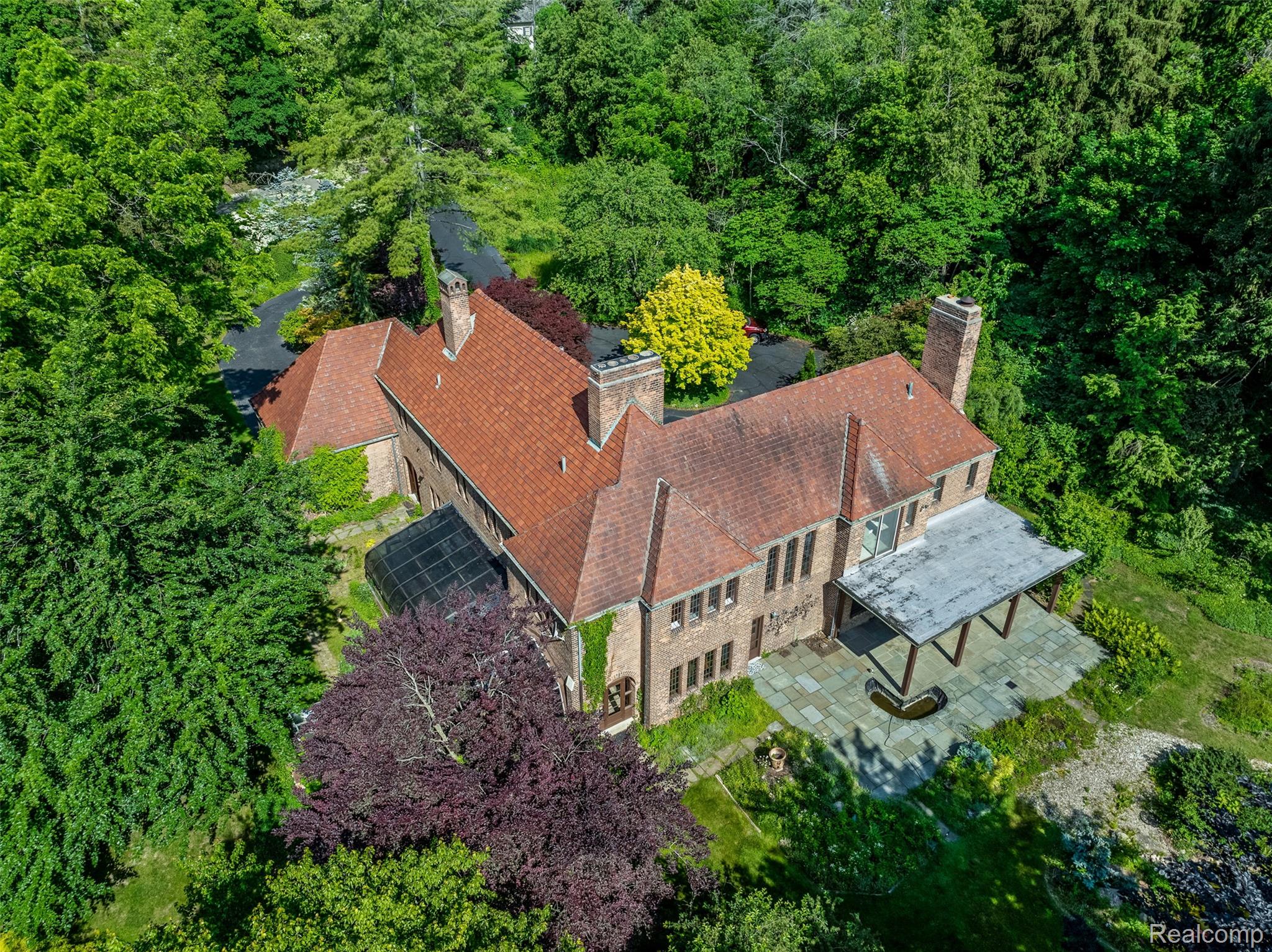 460 Goodhue Road