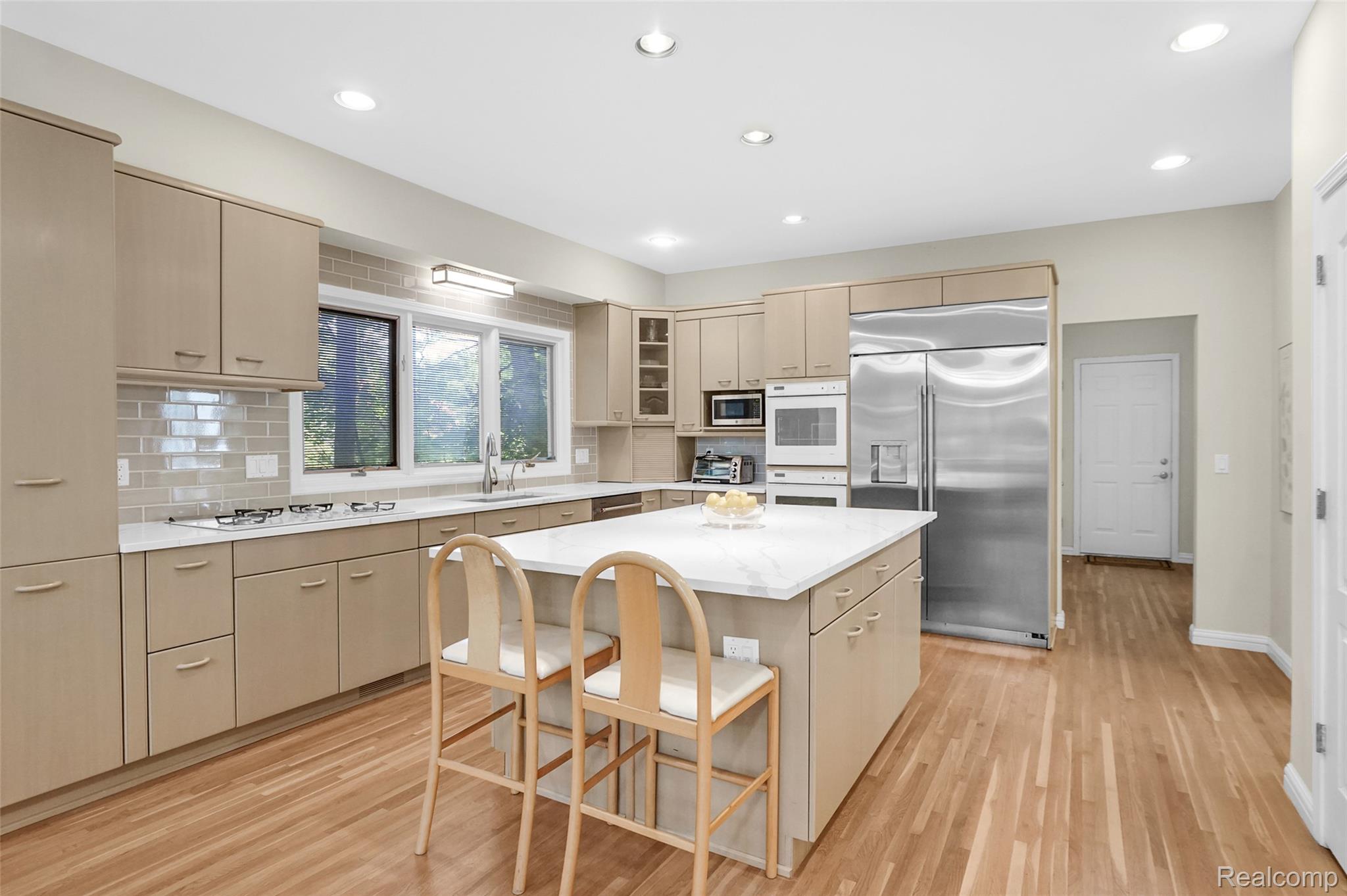 5575 Forman Drive