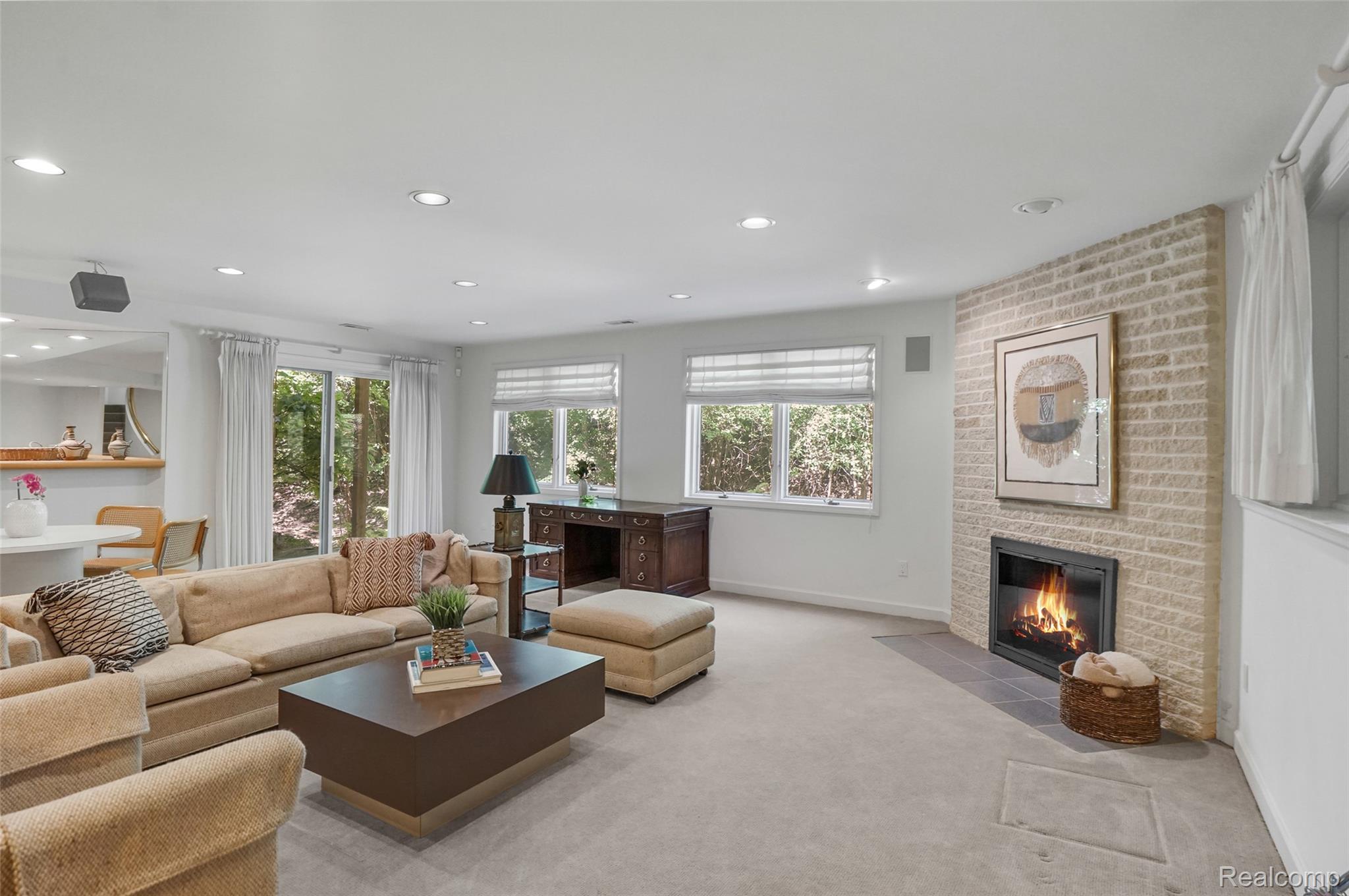 5575 Forman Drive