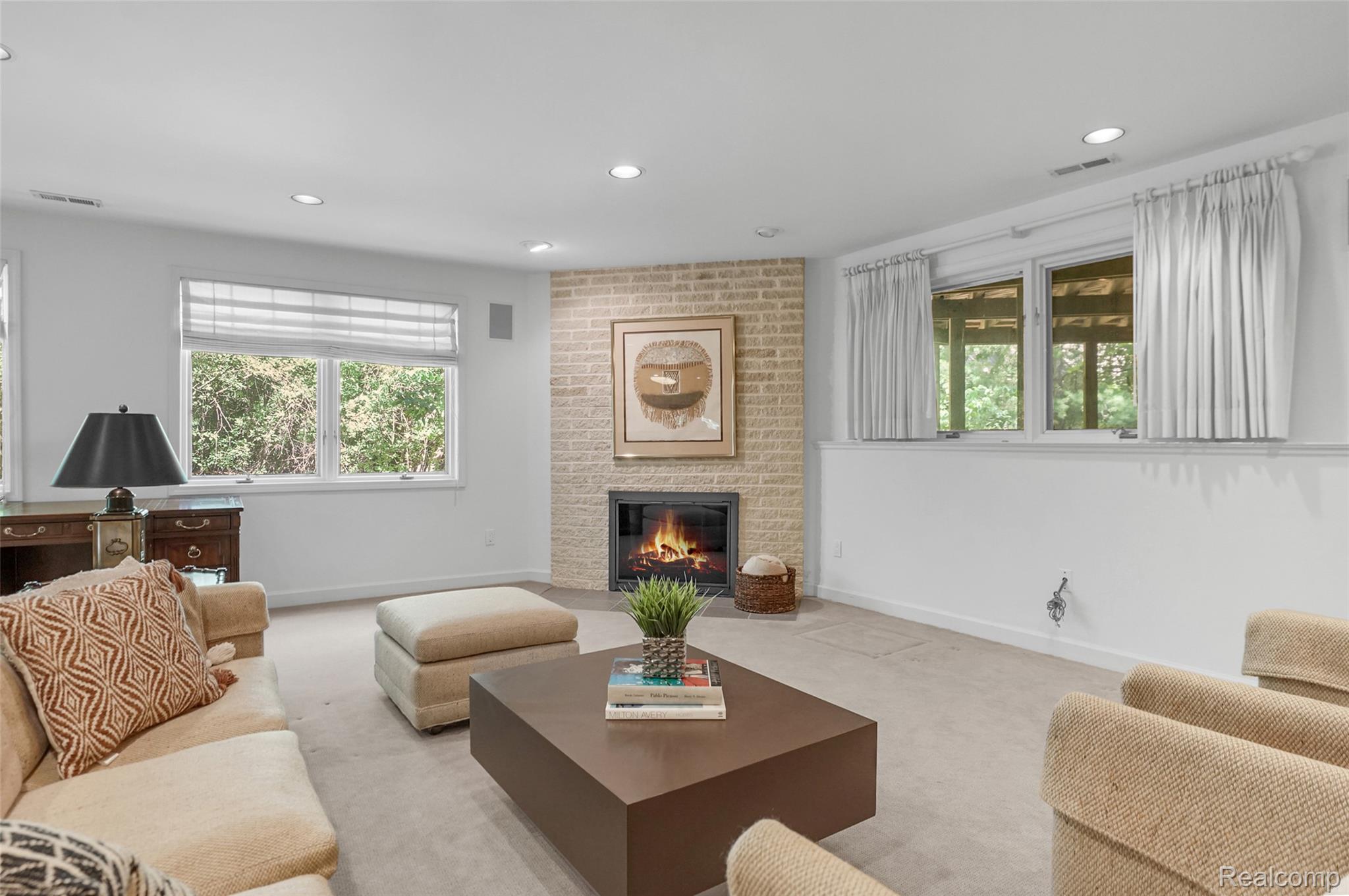 5575 Forman Drive