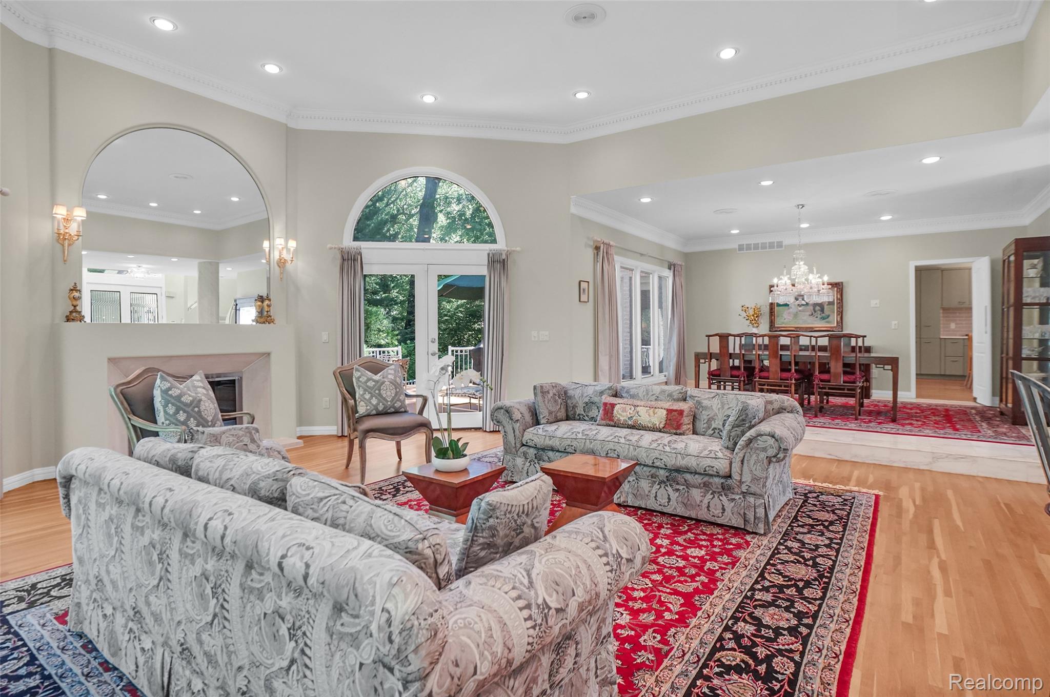 5575 Forman Drive