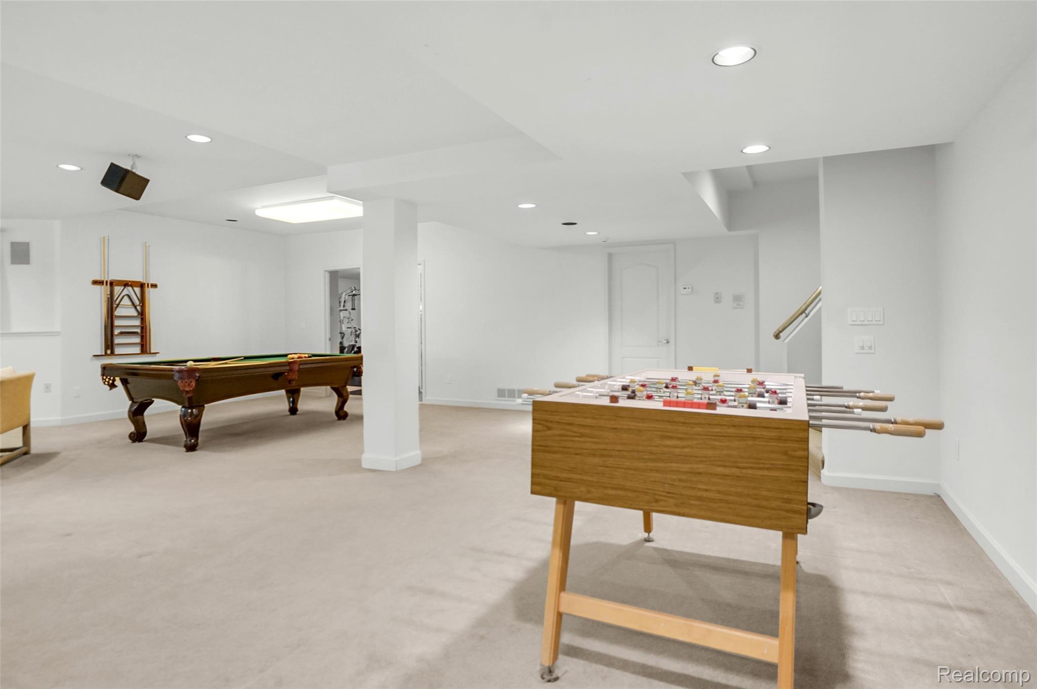 5575 Forman Drive